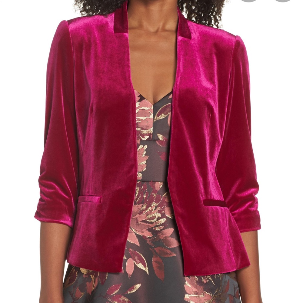 Eliza J Velvet Cropped Blazer